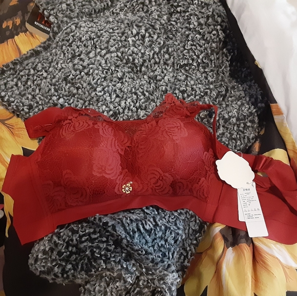 Bra - Picture 1 of 3